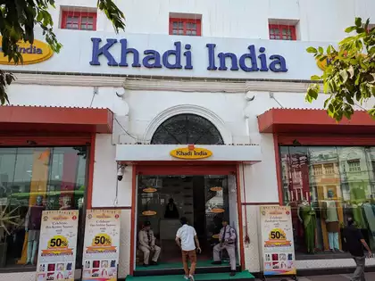 The record-breaking sales occurred at Khadi Bhavan, Connaught Place, New Delhi, where products worth ₹2.01 crore were sold in just one day.