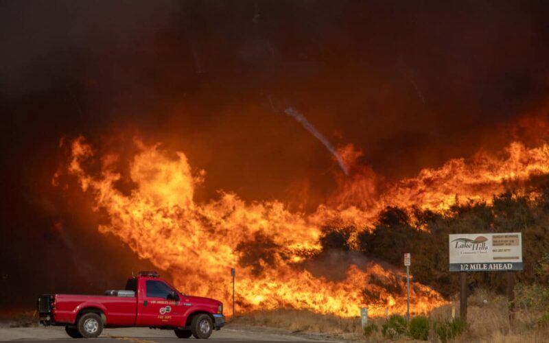 Blaze erupts near LA, forcing 19,000 to flee homes