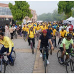 Sports Minister Dr. Mansukh Mandaviya Leads 750 Participants in Special Event with Teachers at Fit India Sundays on Cycle in Delhi