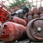 Government forms panel as commercial LPG shortage hits hotels and restaurants